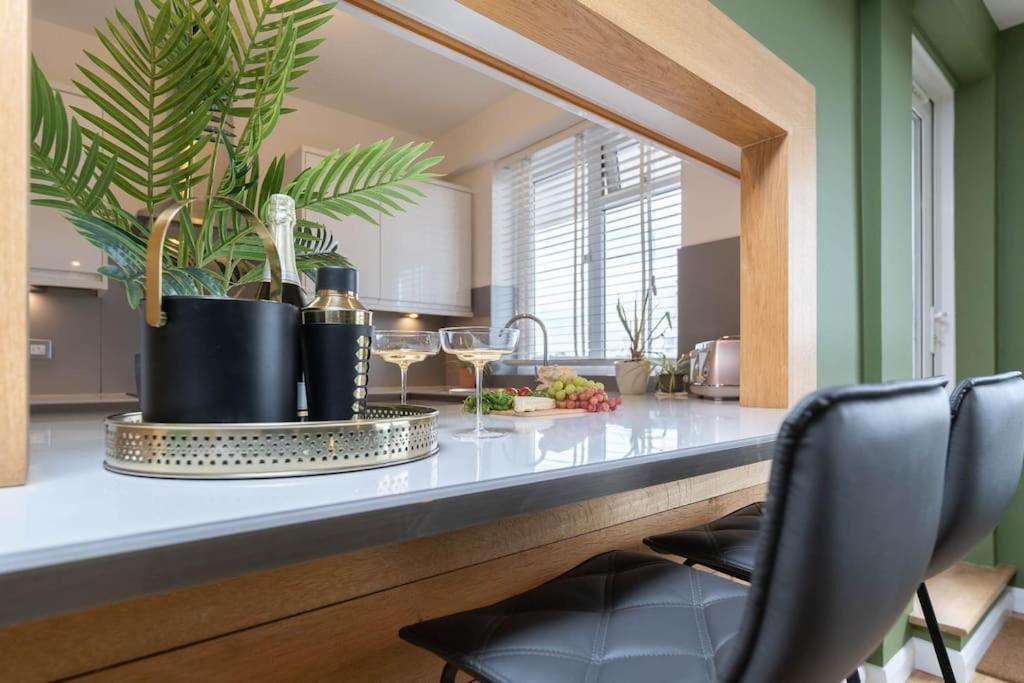 Lovely Apartment With Spectacular Views & Free Parking 布赖顿 外观 照片