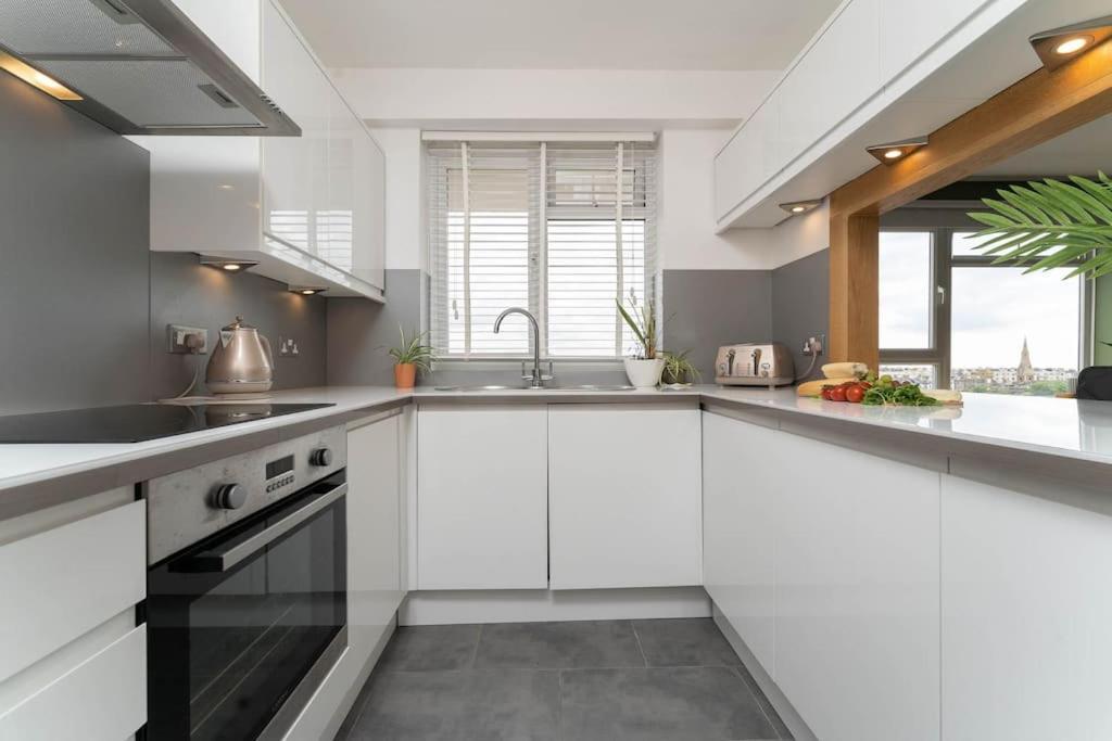 Lovely Apartment With Spectacular Views & Free Parking 布赖顿 外观 照片