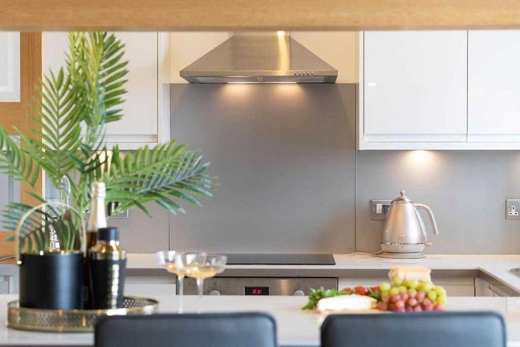 Lovely Apartment With Spectacular Views & Free Parking 布赖顿 外观 照片